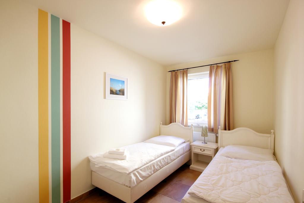Apartmenthaus Hus Uebi By Rujana Binz Extérieur photo